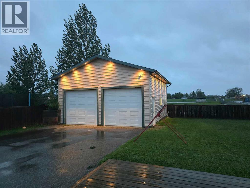 46 4 Street NE, Langdon, Alberta  T0J 1X1 - Photo 39 - A2317179