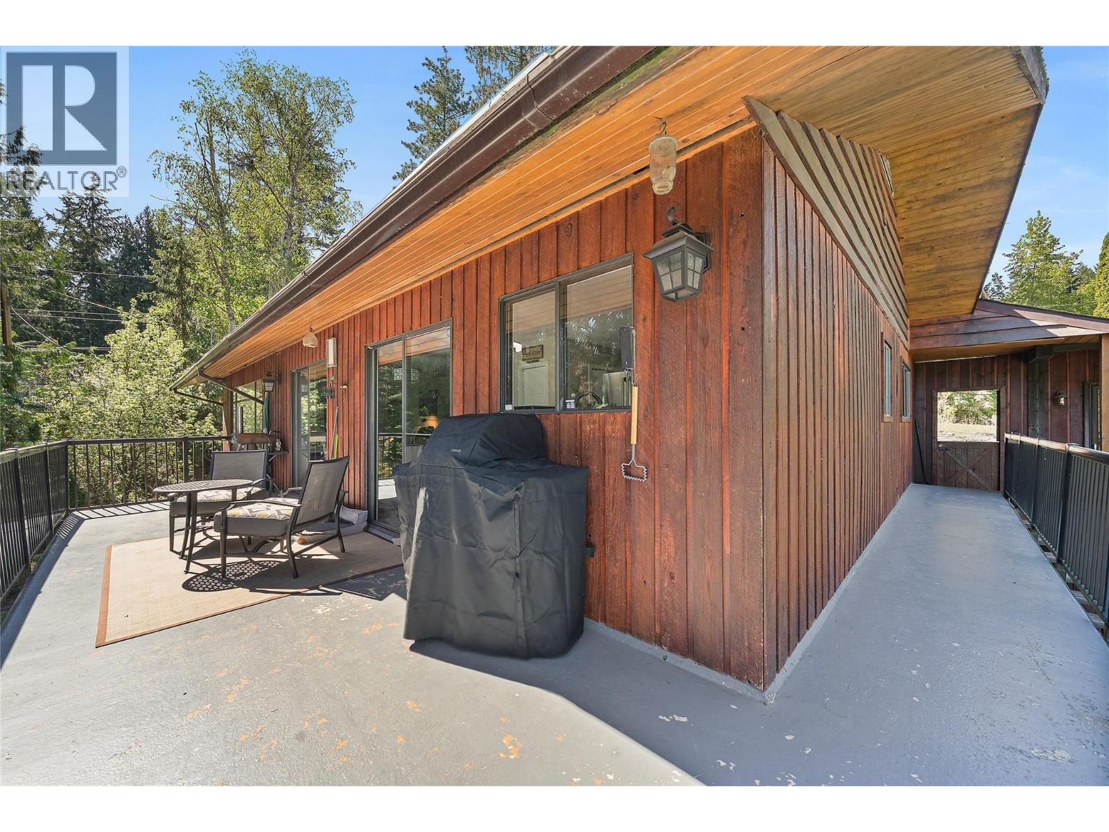 2499 Ridgeview Place, Blind Bay, British Columbia  V0E 1H2 - Photo 39 - 10385804