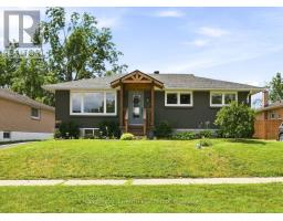 12 BOTHWELL CRESCENT, Barrie, Ontario