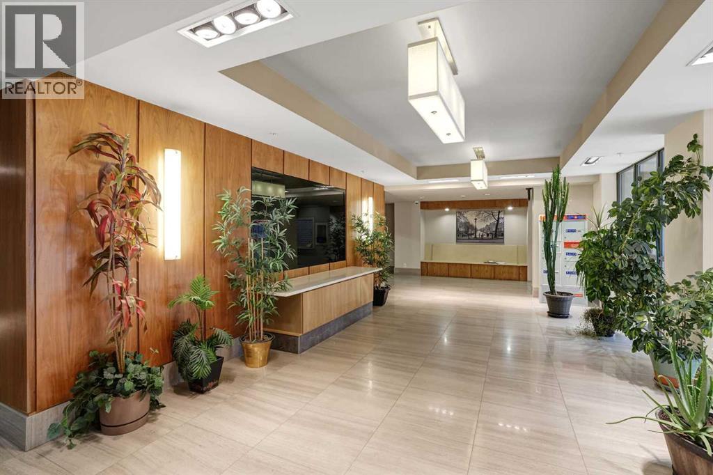 106, 10 Shawnee Hill SW, Calgary, Alberta