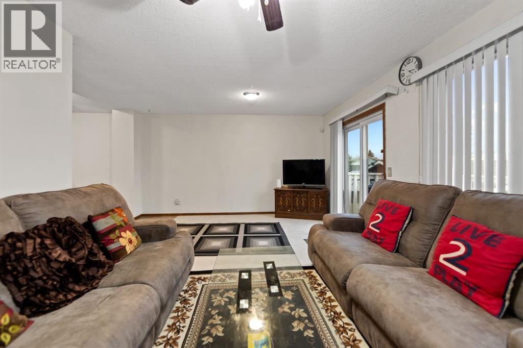 3722 Catalina Boulevard, Calgary, Alberta  T1Y 6W6 - Photo 22 - A2332839