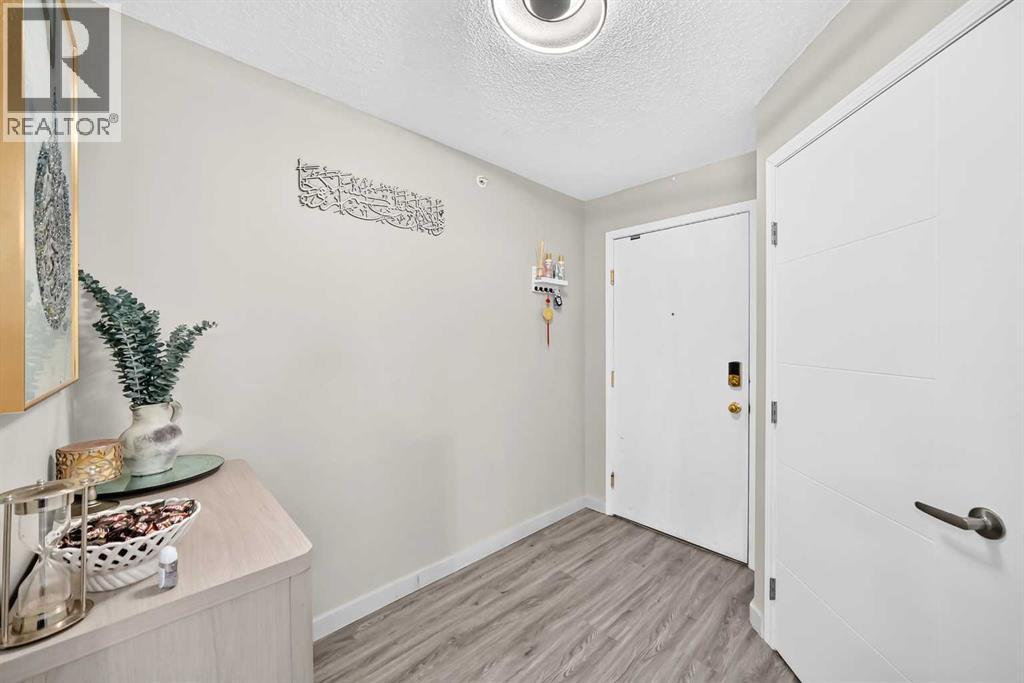 1301, 6635 25 Avenue NE, Calgary, Alberta  T1Y 7K9 - Photo 3 - A2330654