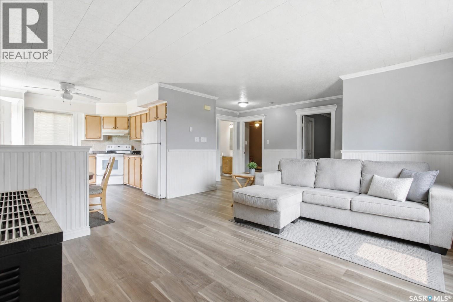 157 4th Street W, Pierceland, Saskatchewan S0M 2K0 - Photo 2 - SK044351