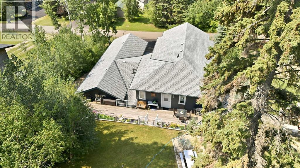 707 Elk Street, Sunbreaker Cove, Alberta  T0C 0J0 - Photo 38 - A2334041