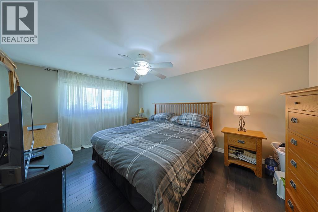 22 Turner Drive, Sarnia, Ontario  N7S 4L1 - Photo 15 - 26012601