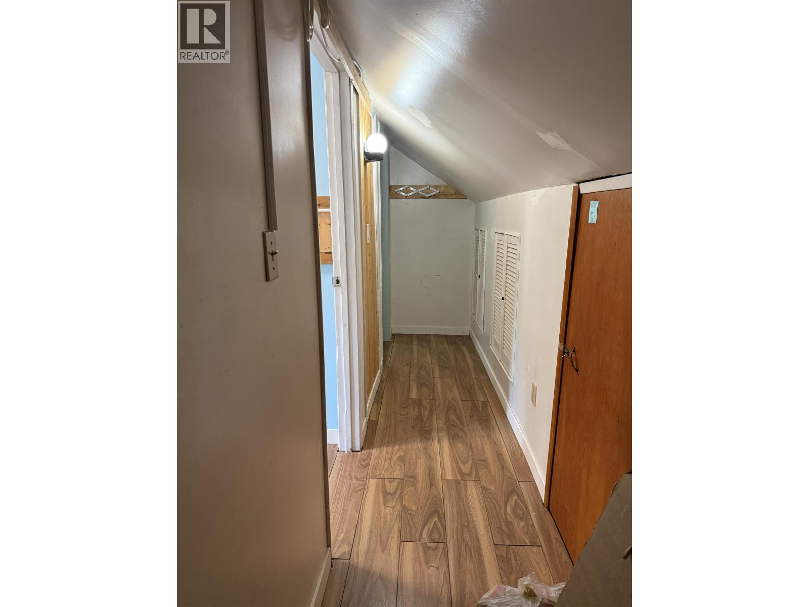 341 Buchanan Avenue, New Westminster, British Columbia  V3L 3Z3 - Photo 6 - R3151676