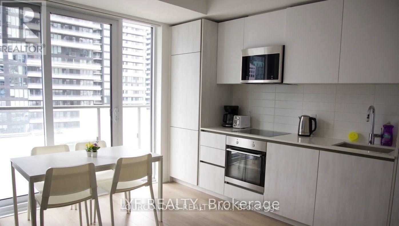 2711 - 8 Widmer Street, Toronto, Ontario M5V 0W6 - Photo 3 - C13631834