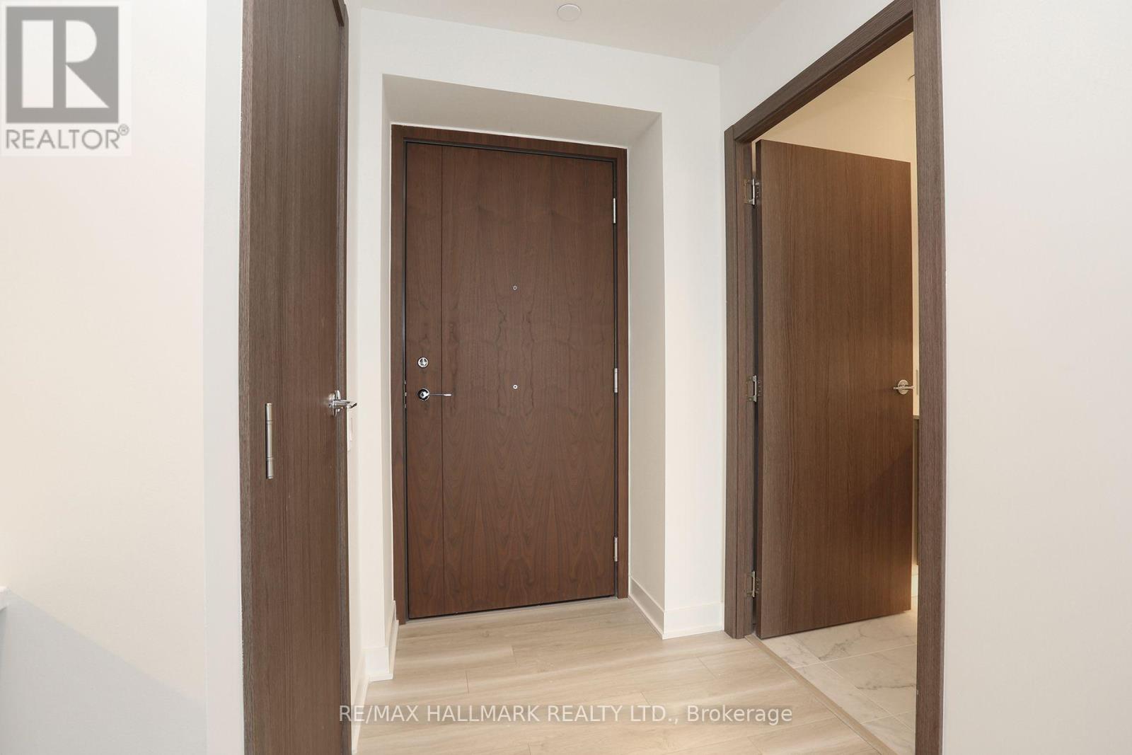 4007 - 17 Bathurst Street, Toronto, Ontario M6A 2E1 - Photo 3 - C13631852