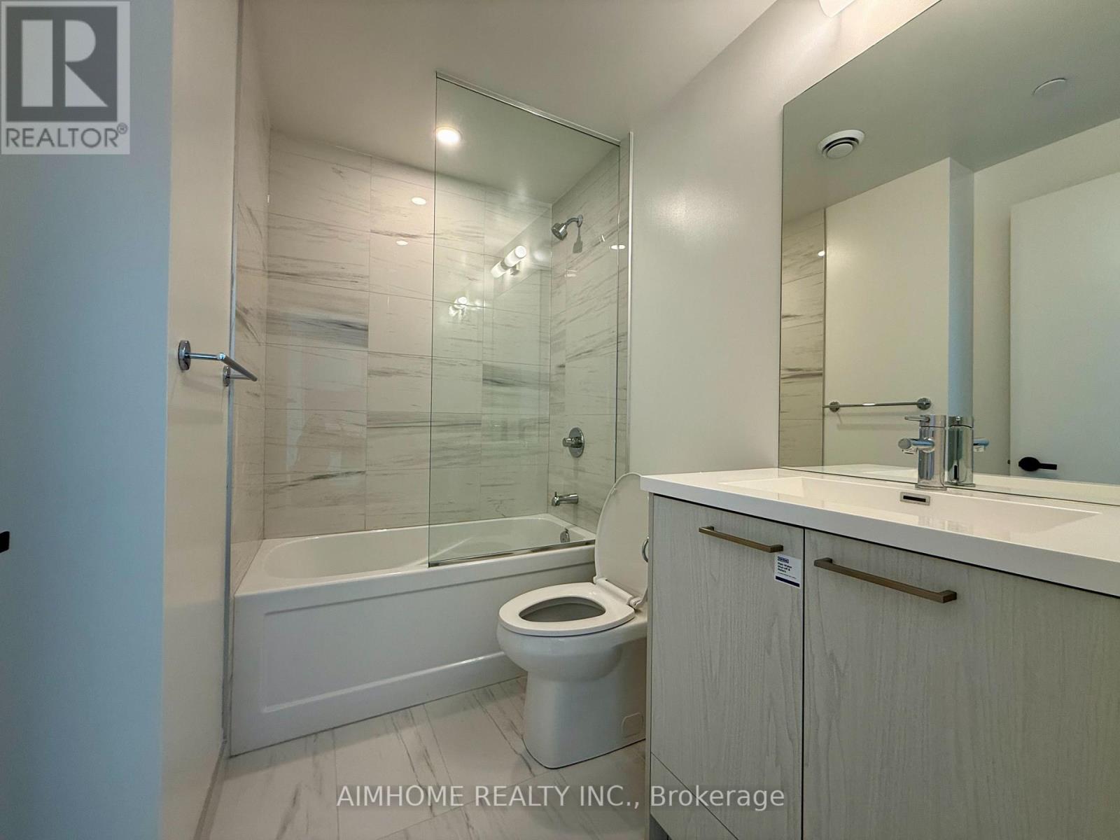 3207 - 28 Interchange Way, Vaughan, Ontario L4K 0P8 - Photo 5 - N13631836