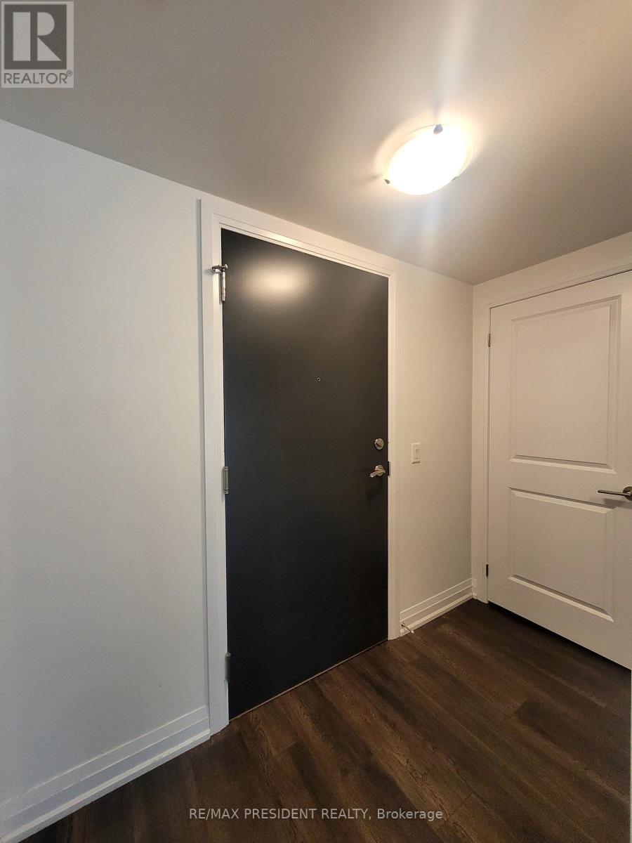 230 - 85 Attmar Drive, Brampton, Ontario L6P 0Y6 - Photo 3 - W13631828