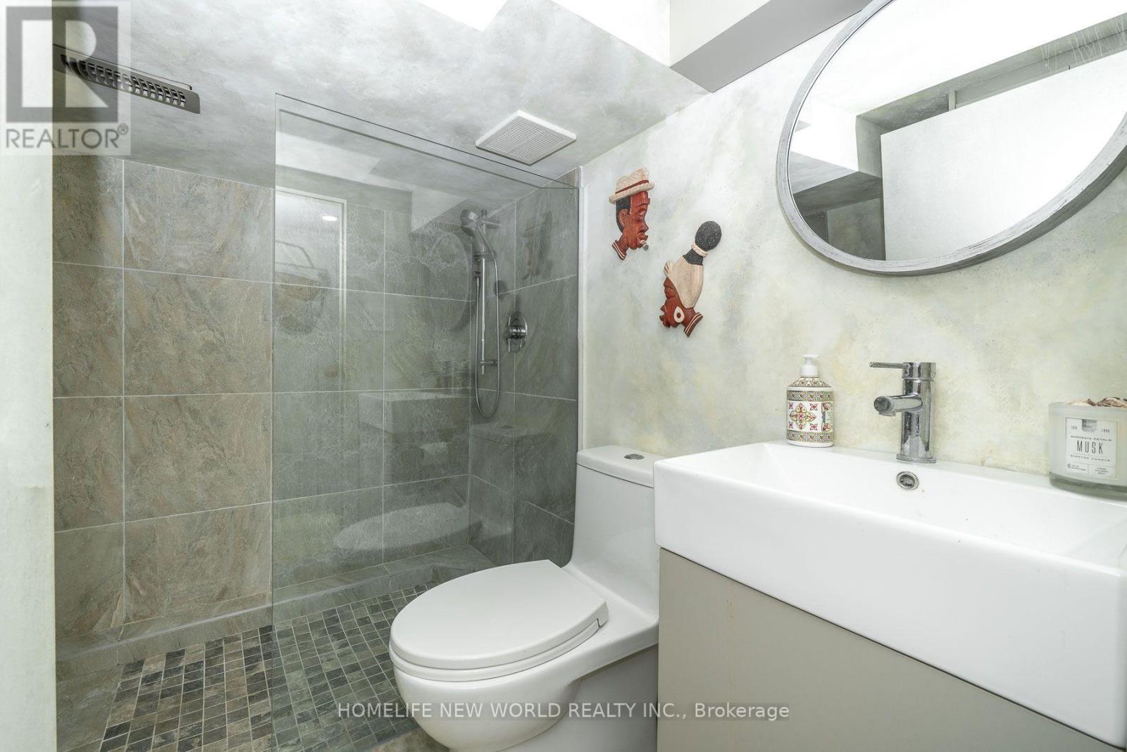 30 Carling Avenue, Toronto, Ontario  M6G 3S1 - Photo 36 - W13631832