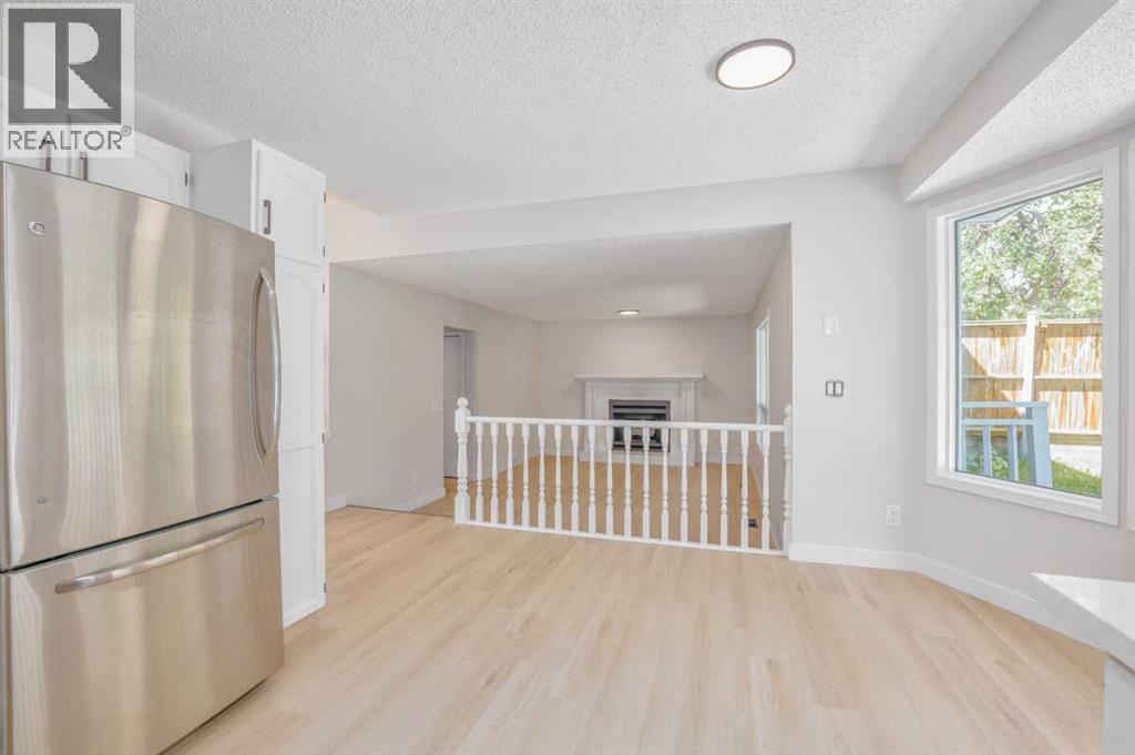 208 Macewan Valley Road NW, Calgary, Alberta  T3K 3P1 - Photo 13 - A2328318