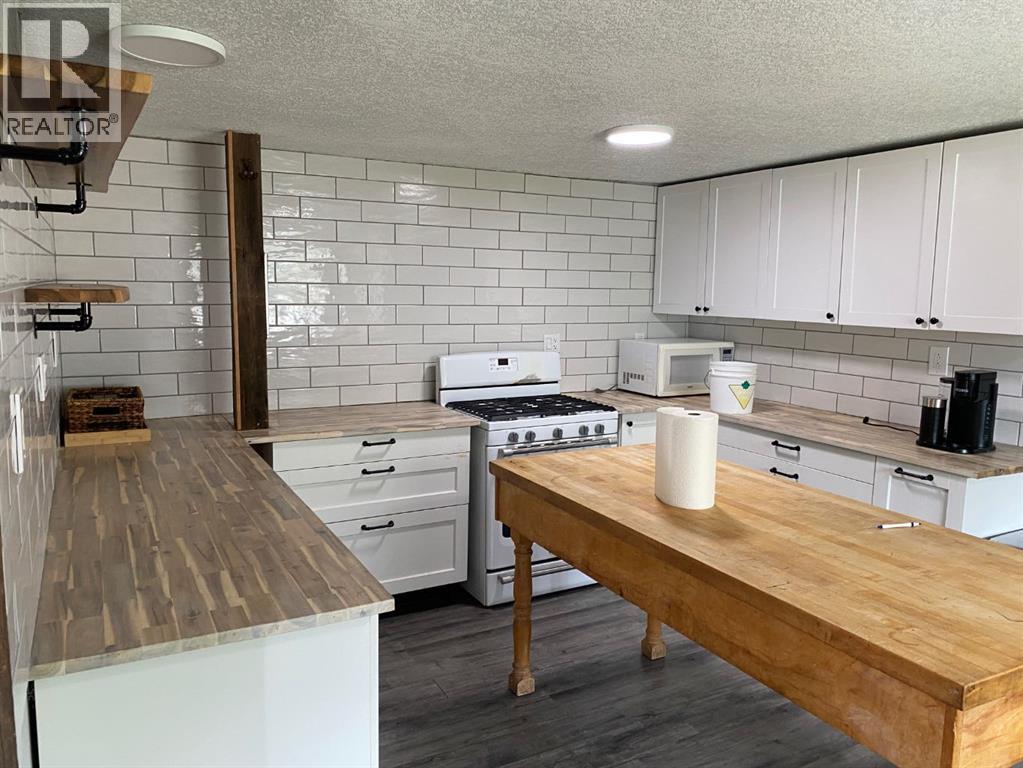 305 Minnewaukan Road, Tillicum Beach, Alberta  T4V 2M9 - Photo 11 - A2331225