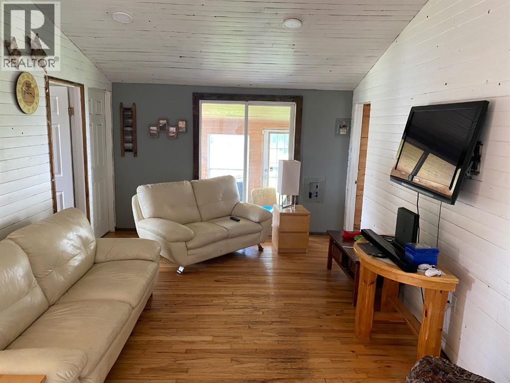 305 Minnewaukan Road, Tillicum Beach, Alberta  T4V 2M9 - Photo 7 - A2331225
