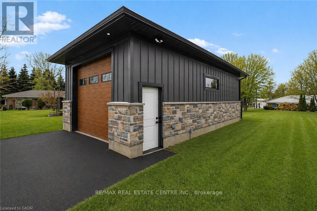 12 Albert Street, Wellesley, Ontario  N0B 2M0 - Photo 3 - X13071130