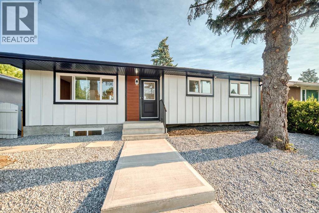 808 Avonlea Place SE, Calgary, Alberta  T2H 1W3 - Photo 2 - A2334067