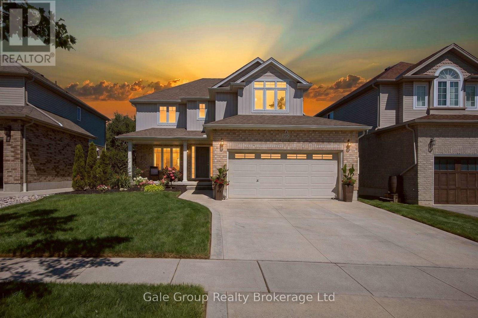 205 MUNNOCH BOULEVARD, Woodstock, Ontario