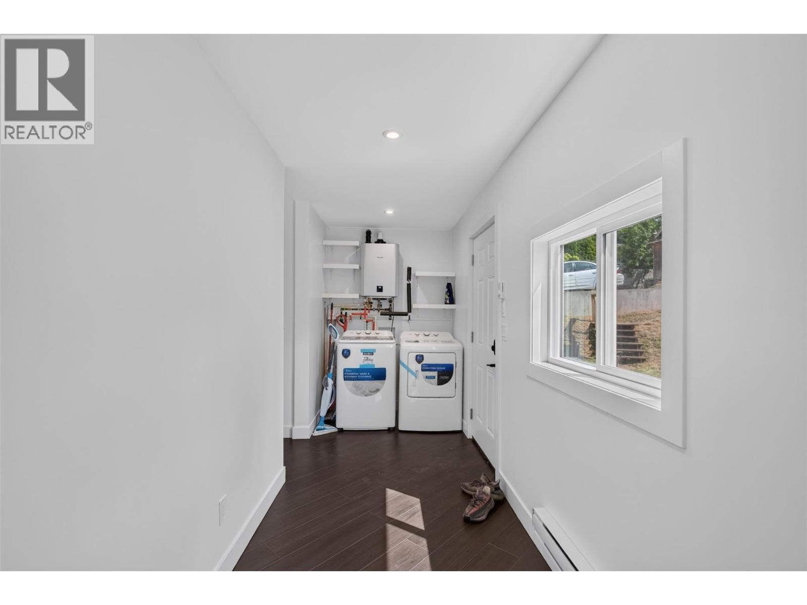 630 Okanagan SE Avenue, Salmon Arm, British Columbia  V1E 1G7 - Photo 20 - 10396119