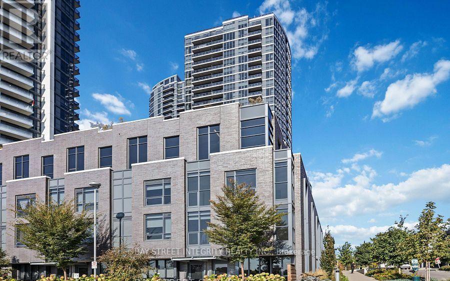 60 - 27 VALHALLA INN ROAD, Toronto, Ontario