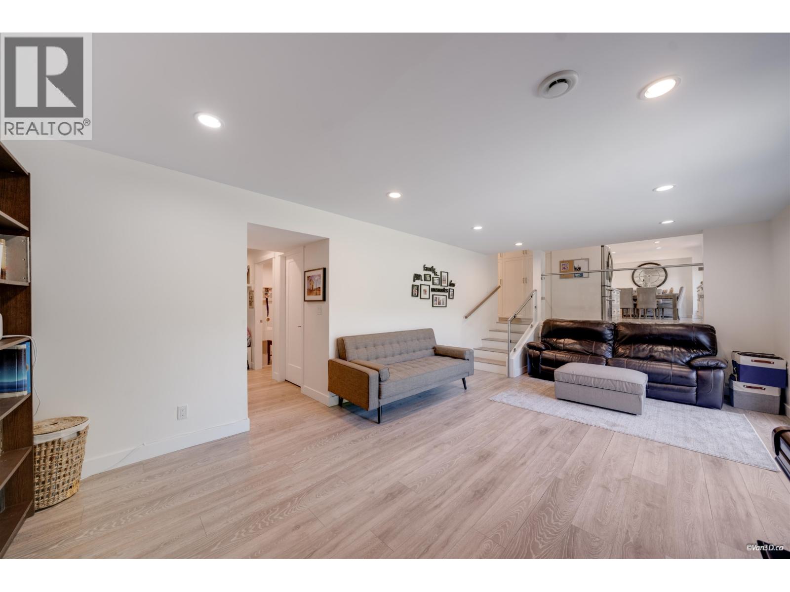 1047 Spar Drive, Coquitlam, British Columbia  V3H 3G9 - Photo 17 - R3151951