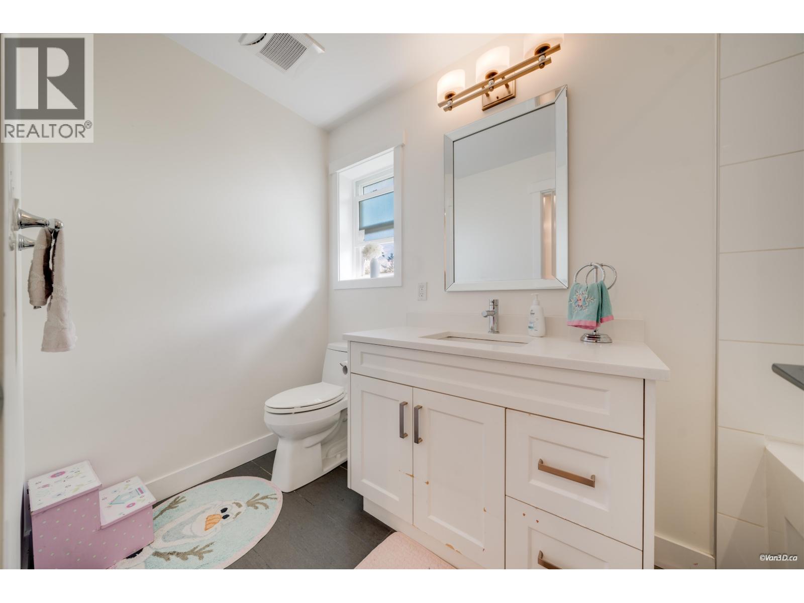 1047 Spar Drive, Coquitlam, British Columbia  V3H 3G9 - Photo 30 - R3151951
