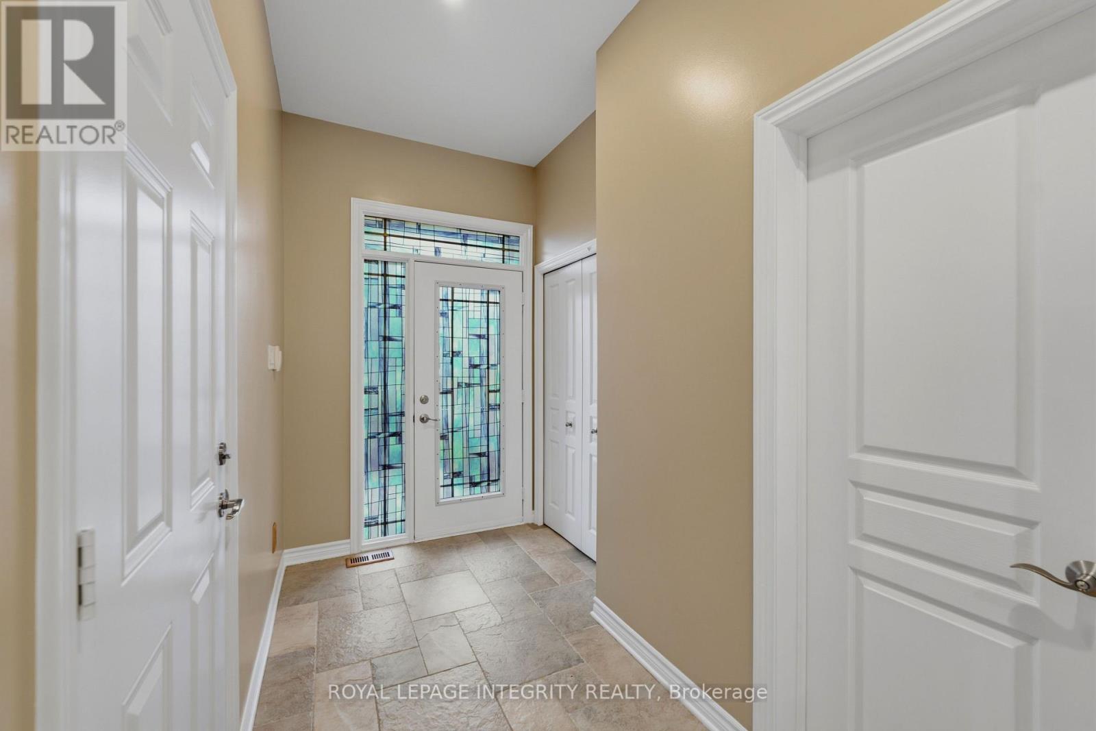 102 Windance Crescent, Ottawa, Ontario  K2W 0A7 - Photo 3 - X13631898