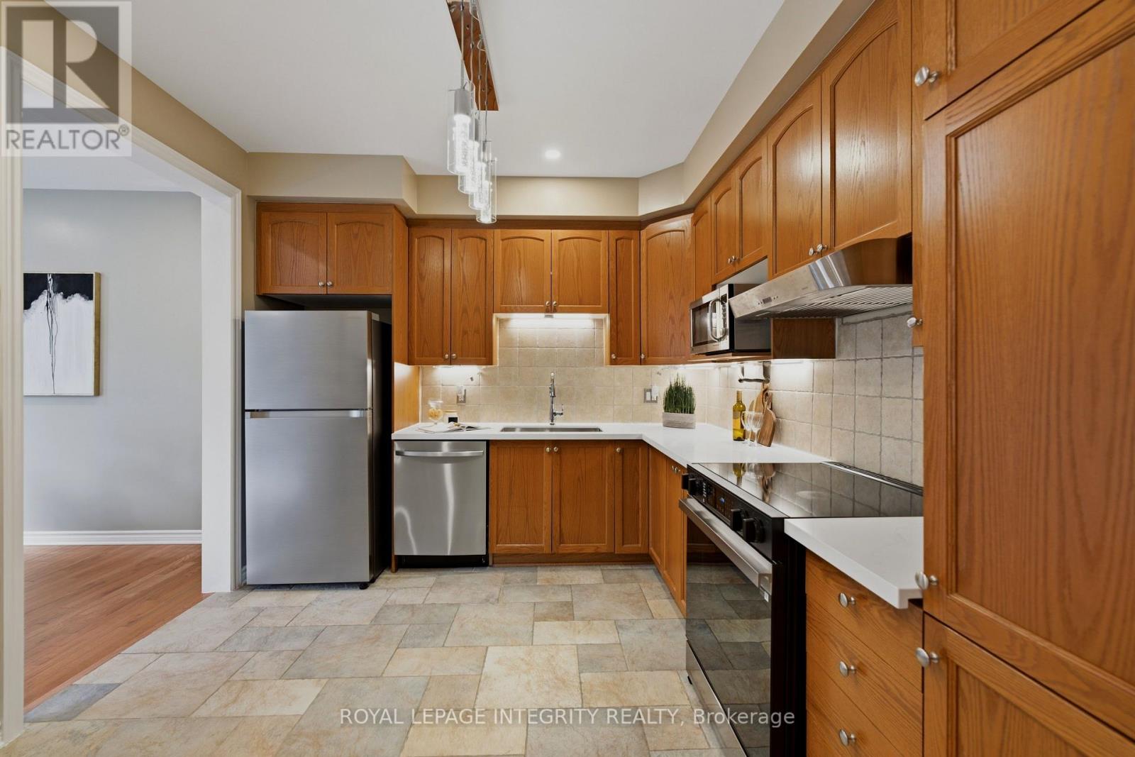 102 Windance Crescent, Ottawa, Ontario  K2W 0A7 - Photo 7 - X13631898