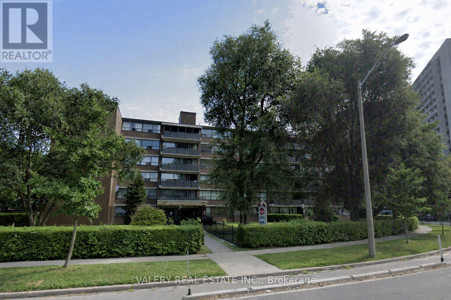 501 - 42 THORNCLIFFE PARK DRIVE, Toronto, Ontario