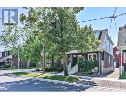 918 GREENWOOD AVENUE, Toronto, Ontario