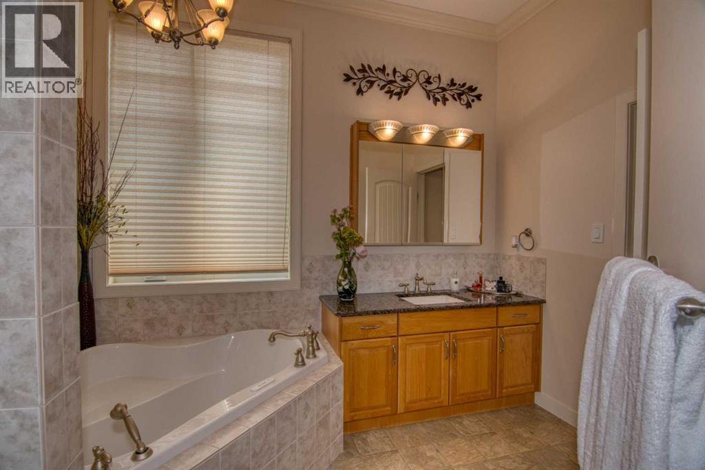 44 Fairmont Point S, Lethbridge, Alberta  T1K 7N6 - Photo 22 - A2333346