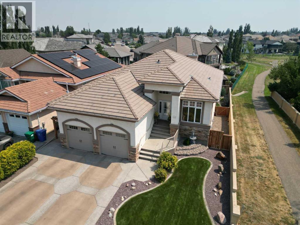 44 Fairmont Point S, Lethbridge, Alberta  T1K 7N6 - Photo 3 - A2333346