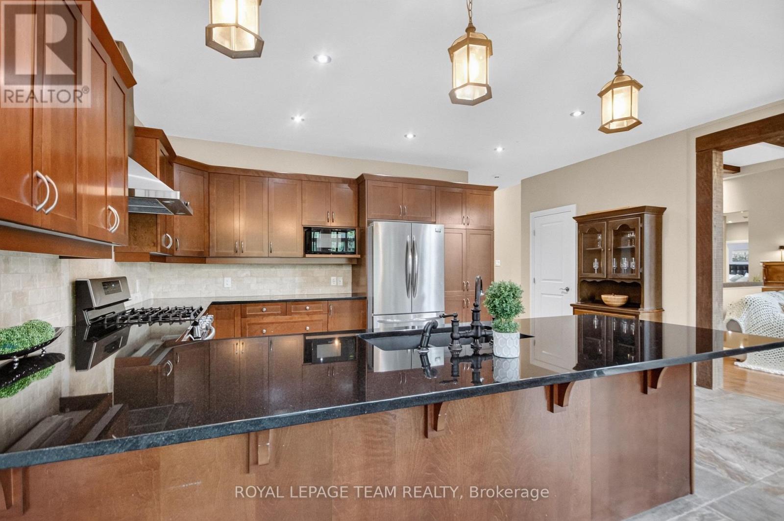 1801 Cedarlakes Way, Ottawa, Ontario  K4P 1G4 - Photo 12 - X13547812