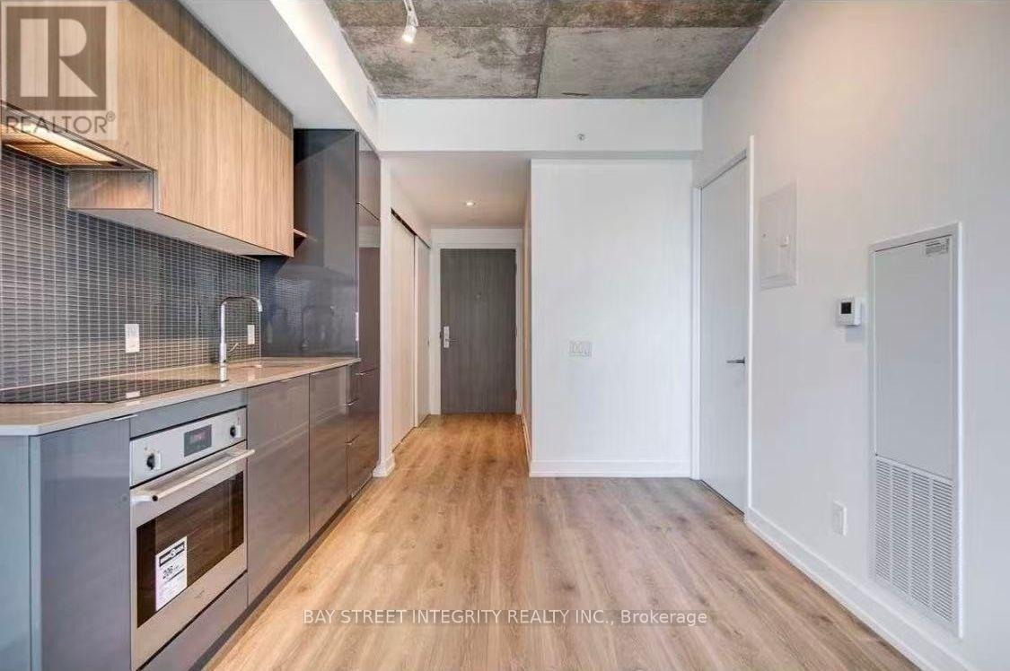 1609 - 161 Roehampton Avenue, Toronto, Ontario  M4P 0C8 - Photo 2 - C13602512