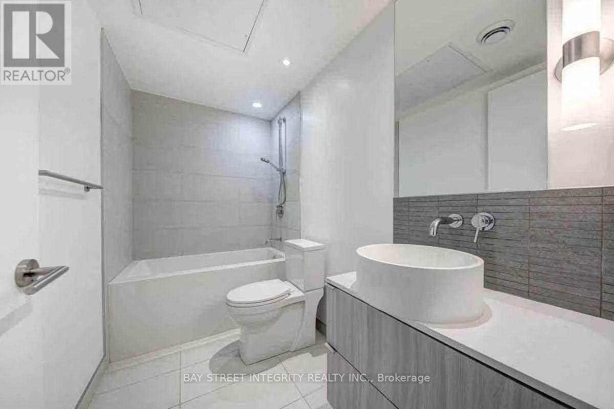 1609 - 161 Roehampton Avenue, Toronto, Ontario  M4P 0C8 - Photo 6 - C13602512