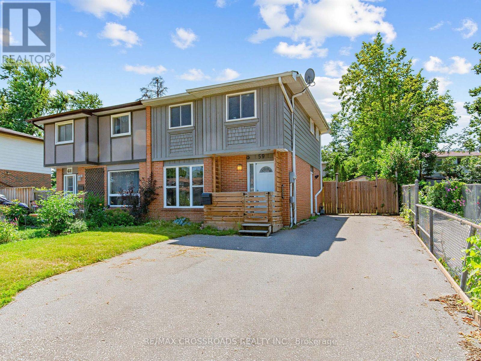 59 Chaucer Crescent, Barrie, Ontario  L4N 4T8 - Photo 2 - S13168030