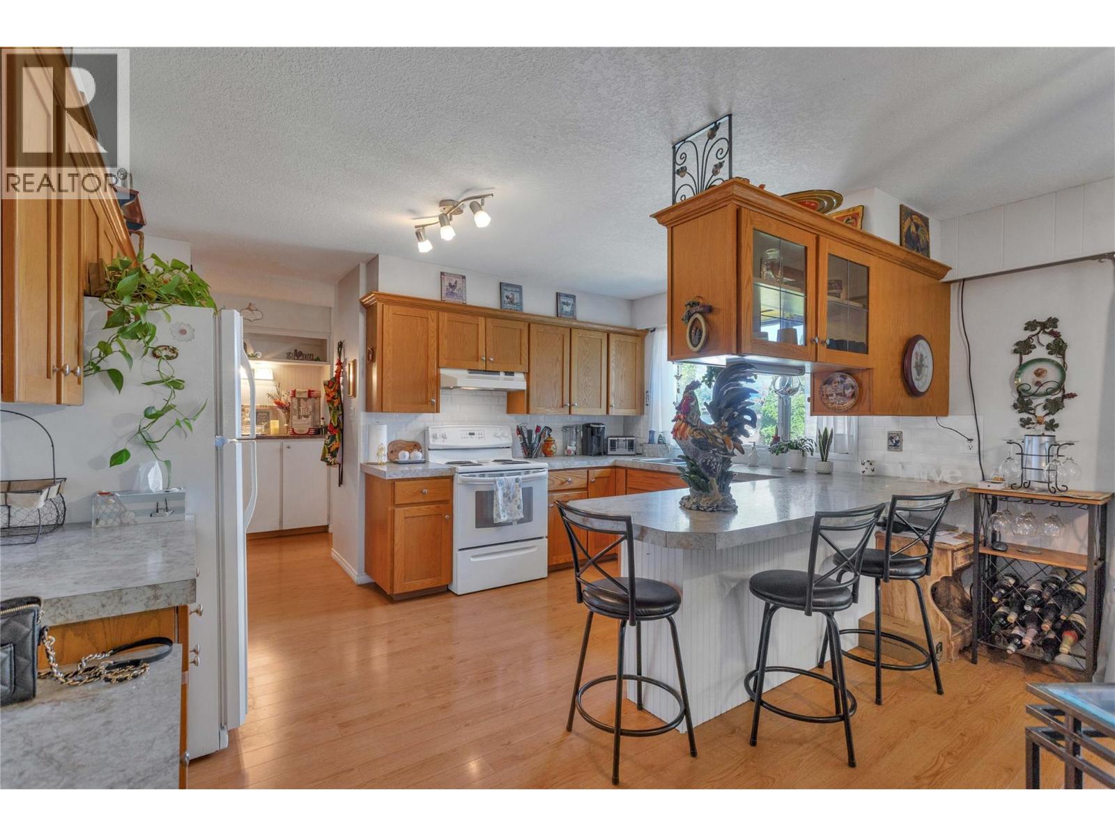 3259 St Amand Road Kelowna Photo 9 3259 St Amand Road Kelowna Photo 9