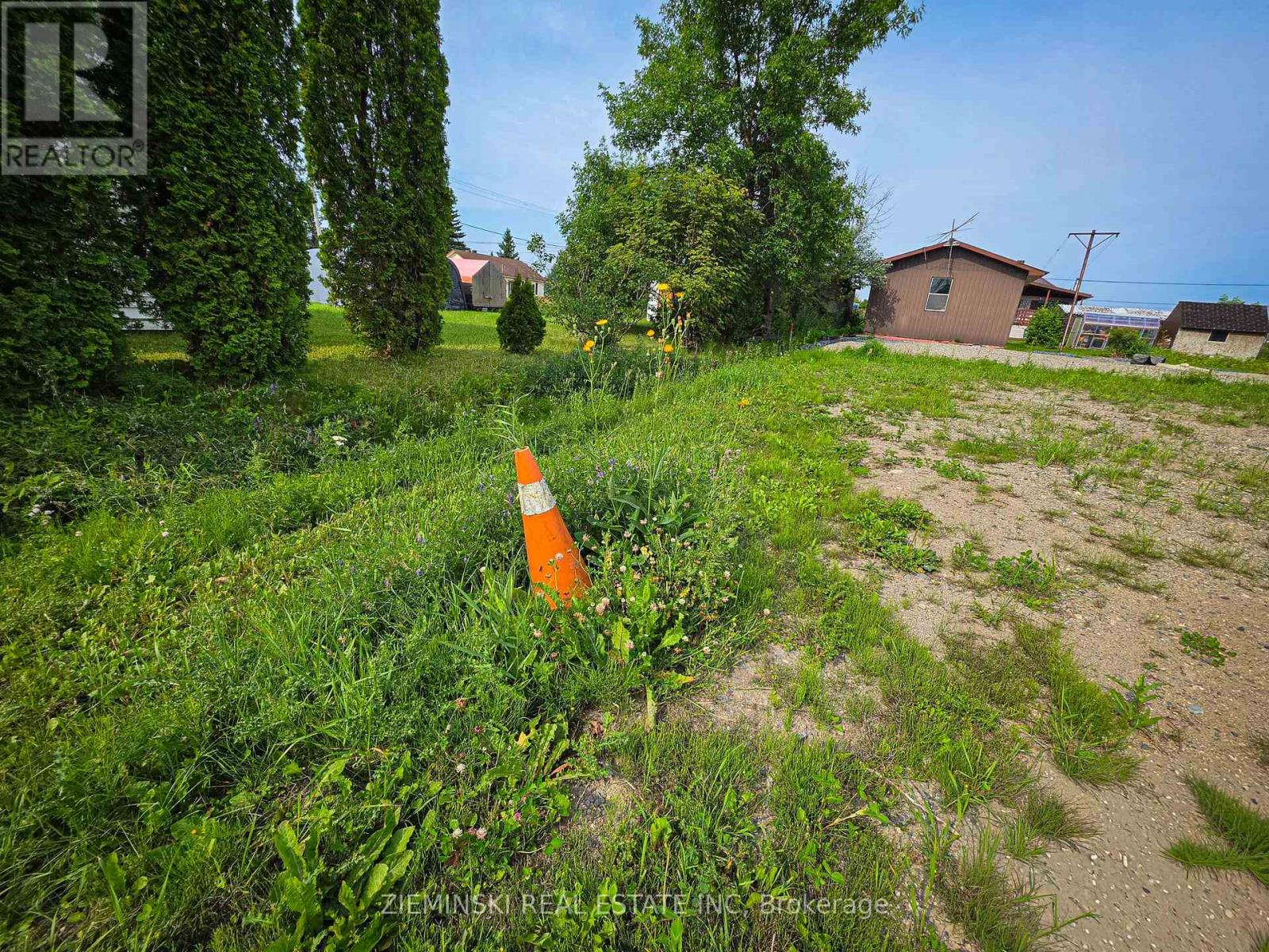 62 Edward Street, Iroquois Falls, Ontario  P0K 1E0 - Photo 11 - T13627726