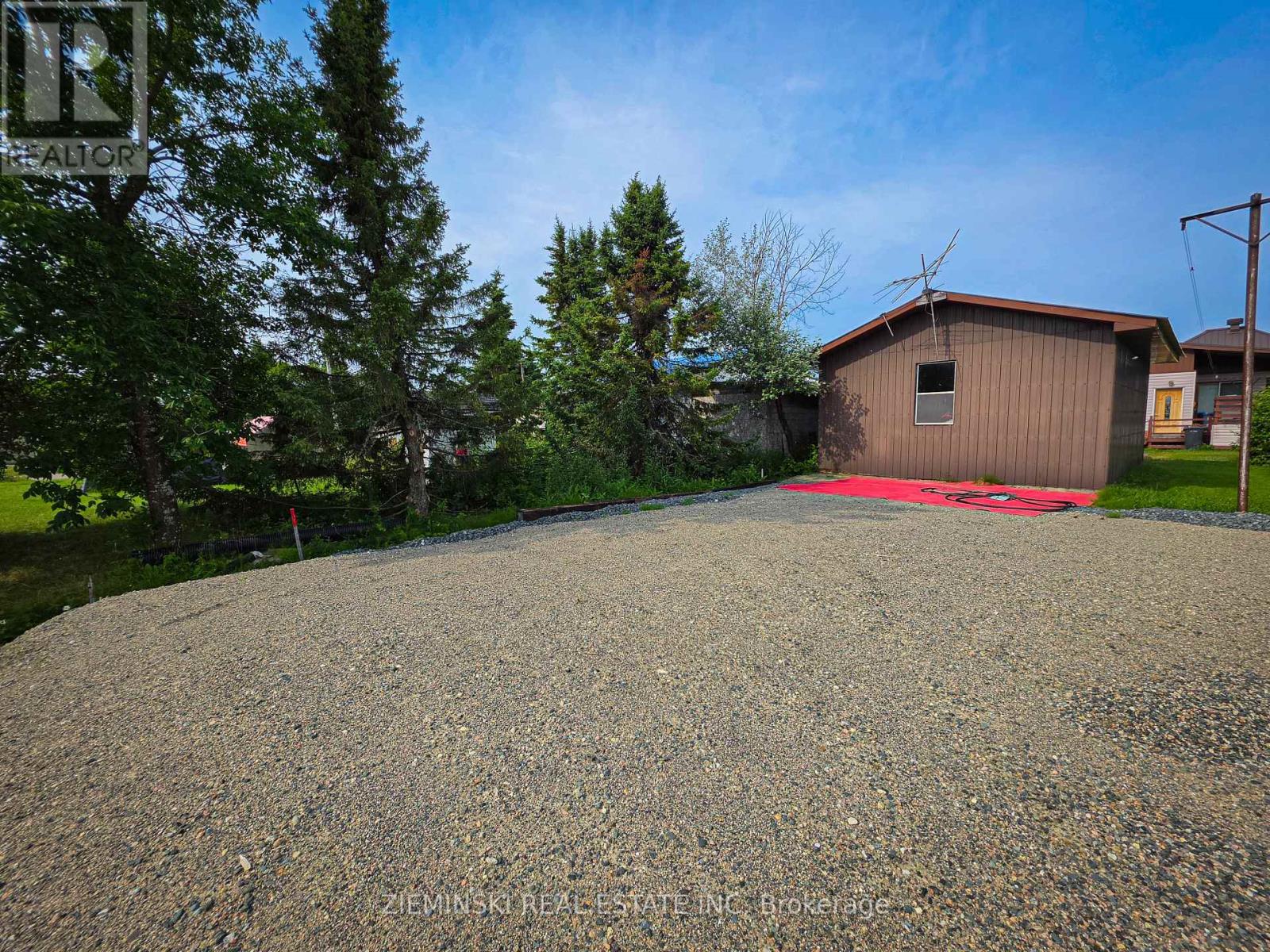 62 Edward Street, Iroquois Falls, Ontario  P0K 1E0 - Photo 8 - T13627726