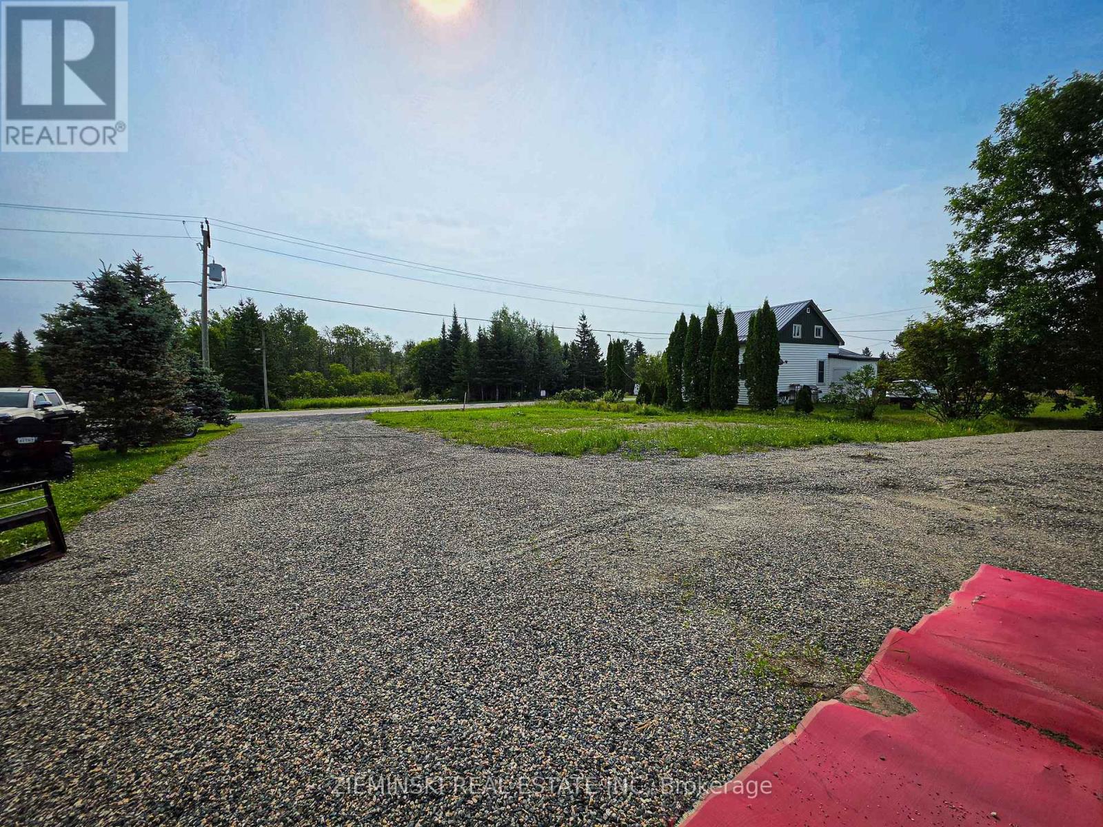 62 Edward Street, Iroquois Falls, Ontario  P0K 1E0 - Photo 6 - T13627726