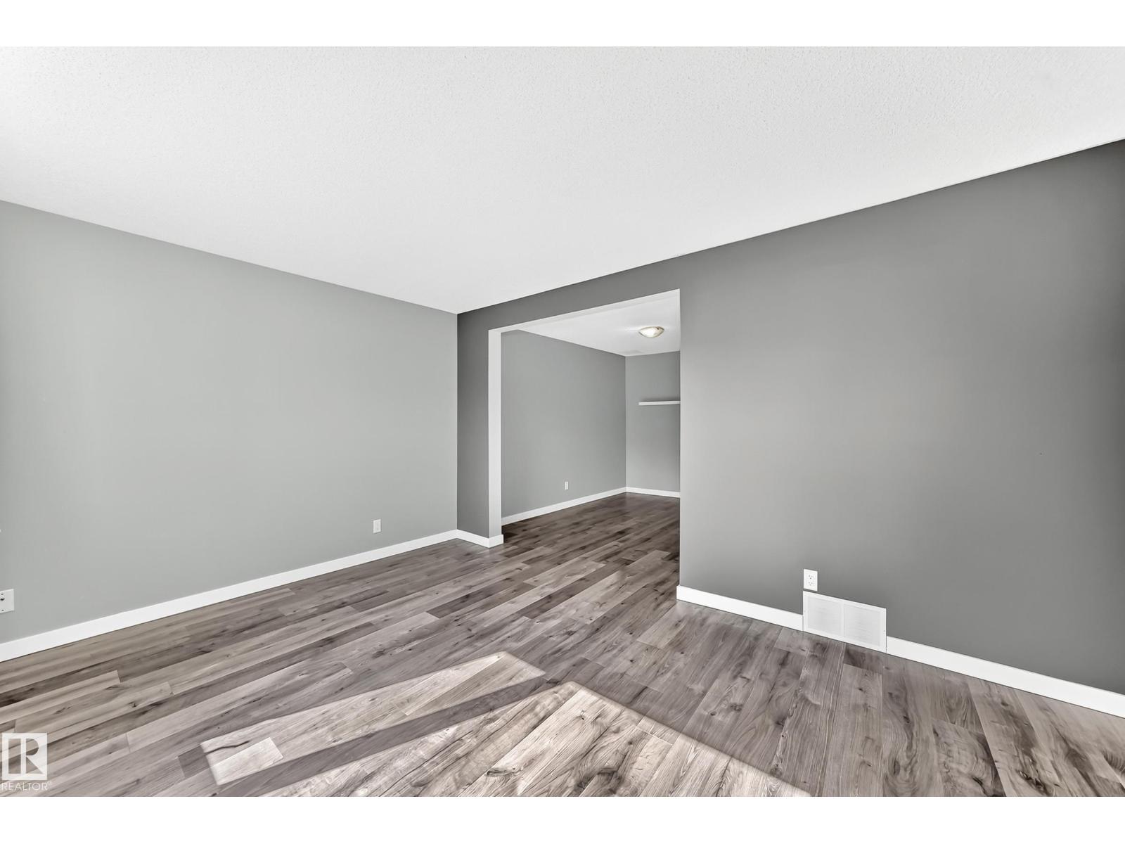 261 Callingwood Two Nw, Edmonton, Alberta  T5T 1A3 - Photo 9 - E4496621