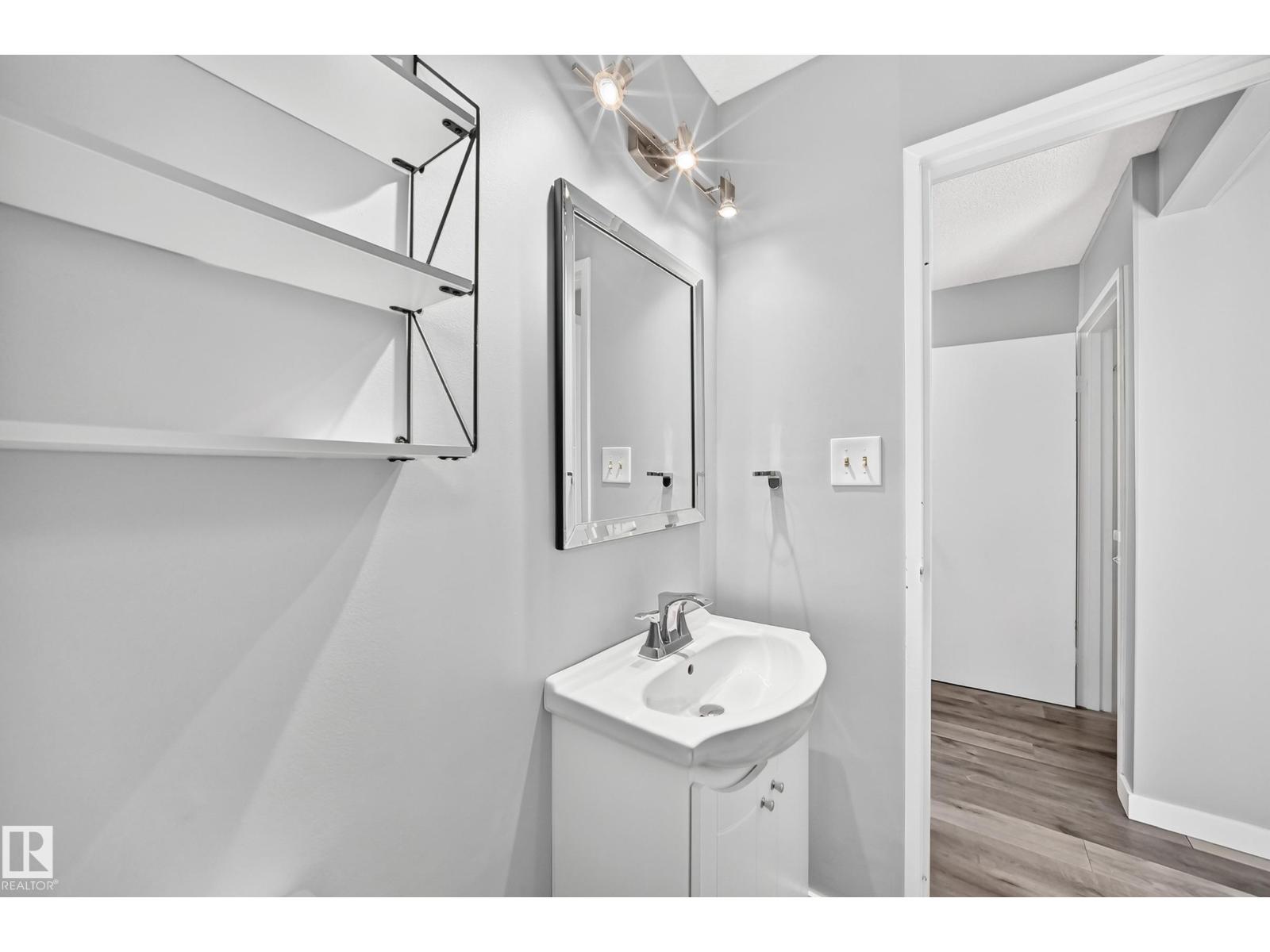 261 Callingwood Two Nw, Edmonton, Alberta  T5T 1A3 - Photo 15 - E4496621