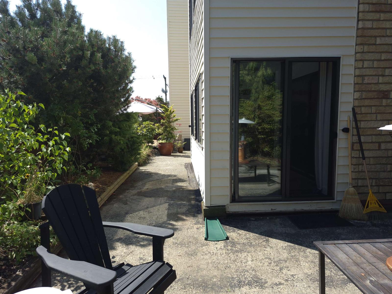106 15265 Roper Avenue, White Rock, British Columbia  V4B 2E9 - Photo 3 - R3149782
