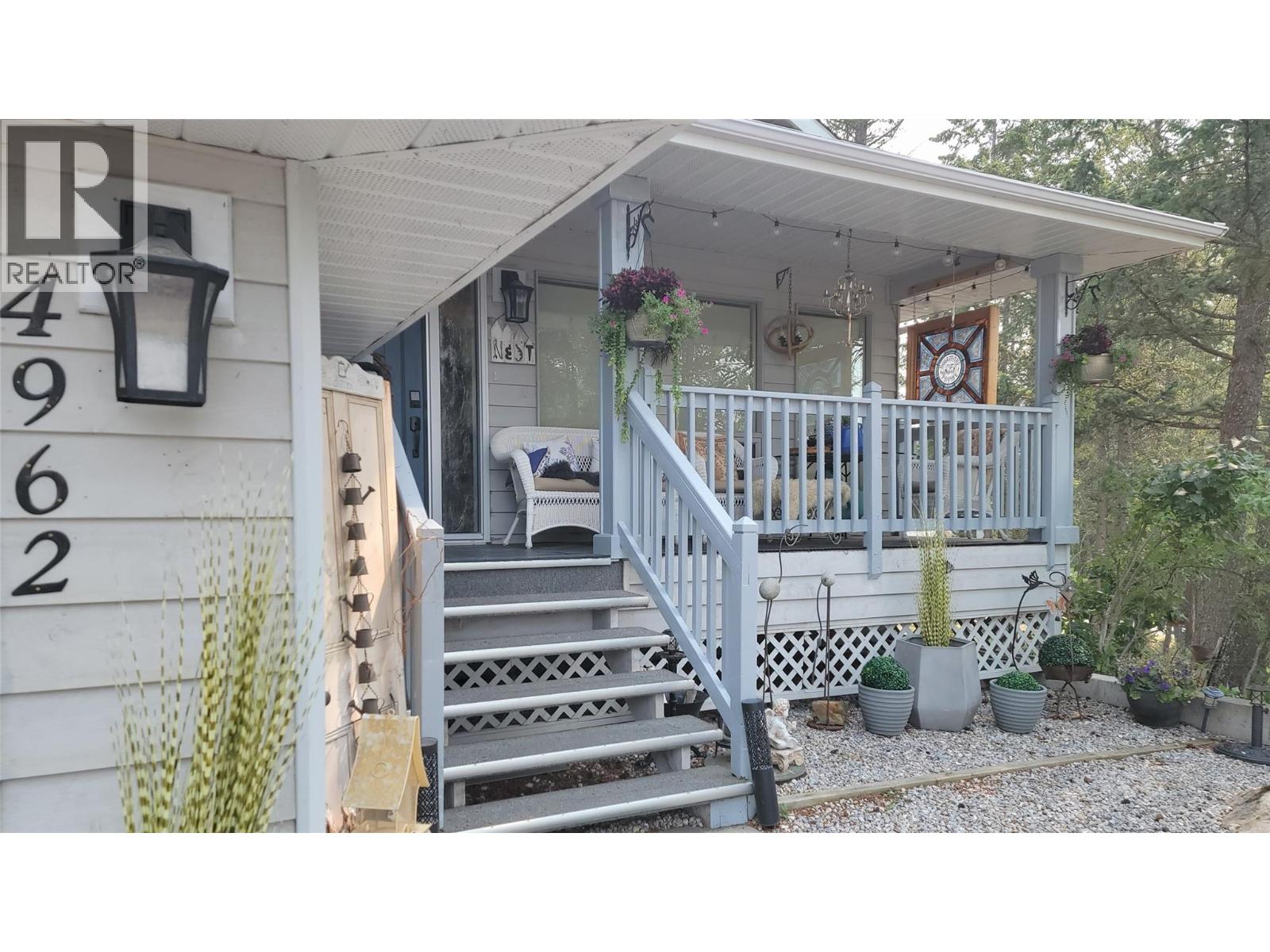 4962 Mountain Side Place, Fairmont Hot Springs, British Columbia  V0B 1L1 - Photo 6 - 10395363