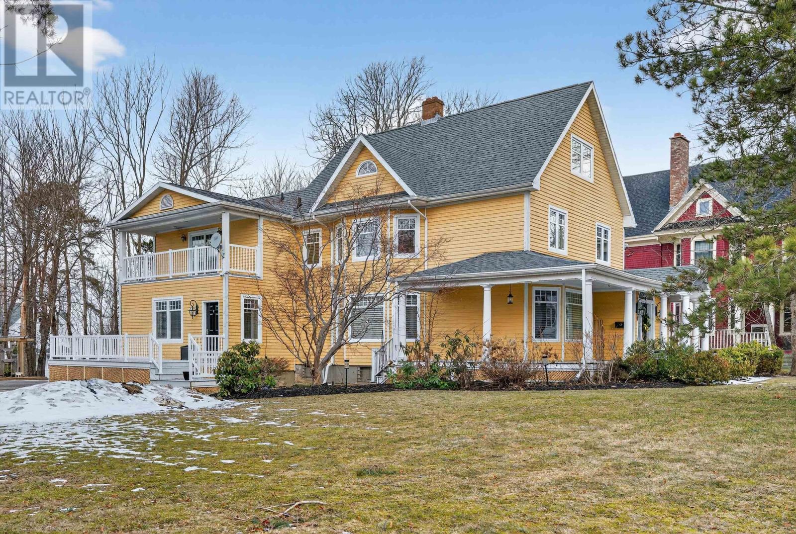 15 Whitney Avenue, Sydney, Nova Scotia