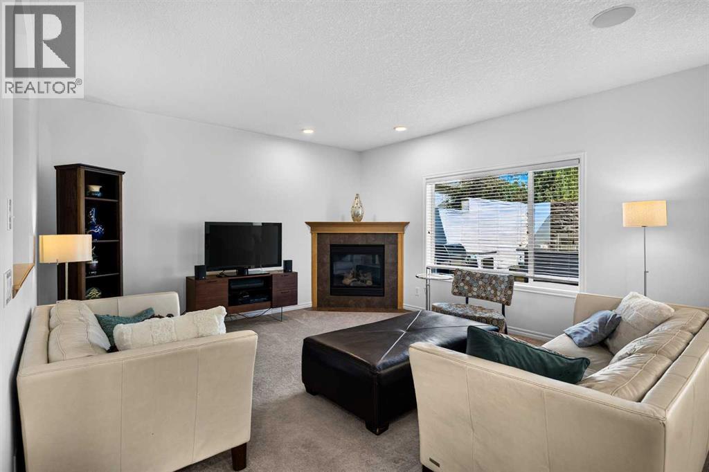 444 Rainbow Falls Way, Chestermere, Alberta  T1X 1S6 - Photo 11 - A2323843