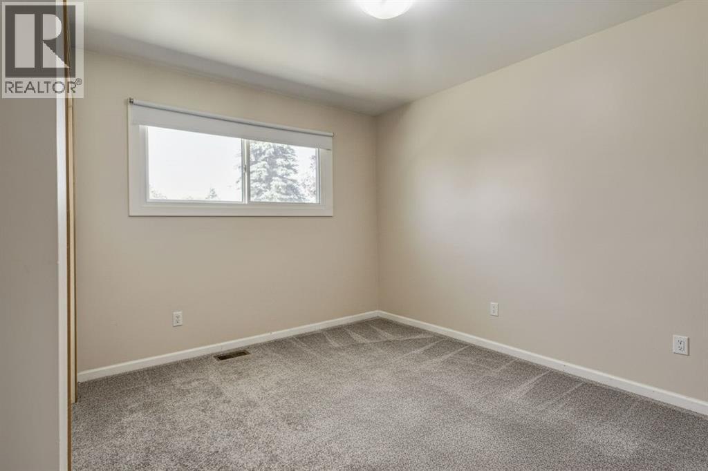 2024 43 Street SE, Calgary, Alberta  T2B 1H4 - Photo 6 - A2324699