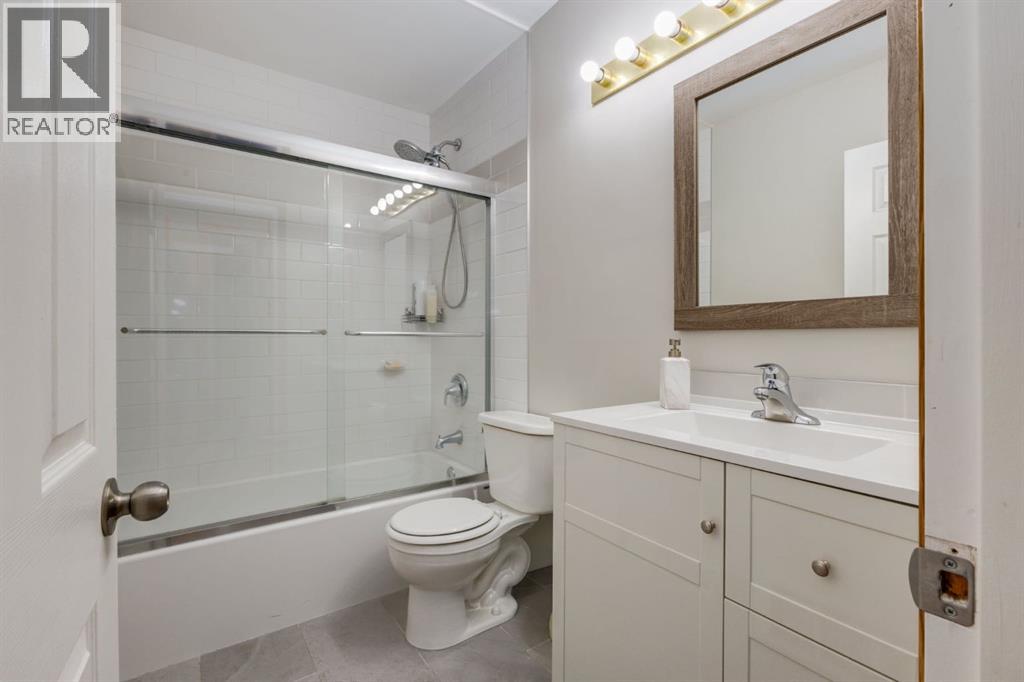 2024 43 Street SE, Calgary, Alberta  T2B 1H4 - Photo 8 - A2324699