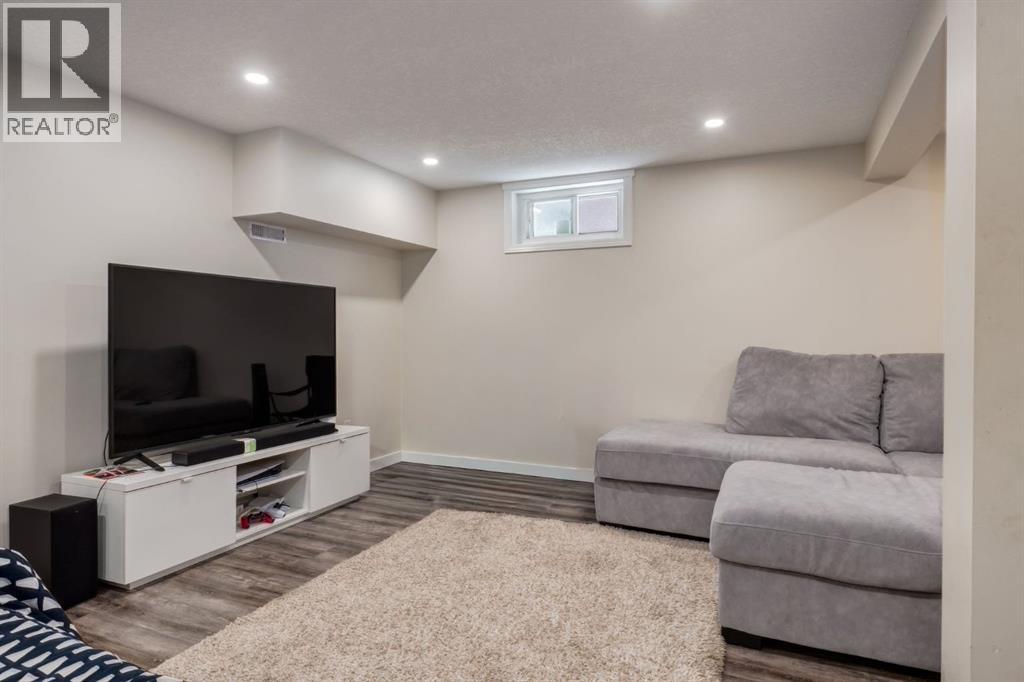 2024 43 Street SE, Calgary, Alberta  T2B 1H4 - Photo 16 - A2324699