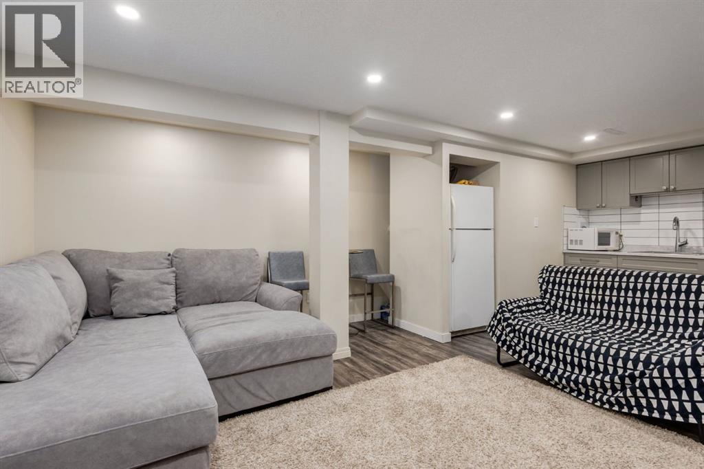 2024 43 Street SE, Calgary, Alberta  T2B 1H4 - Photo 18 - A2324699