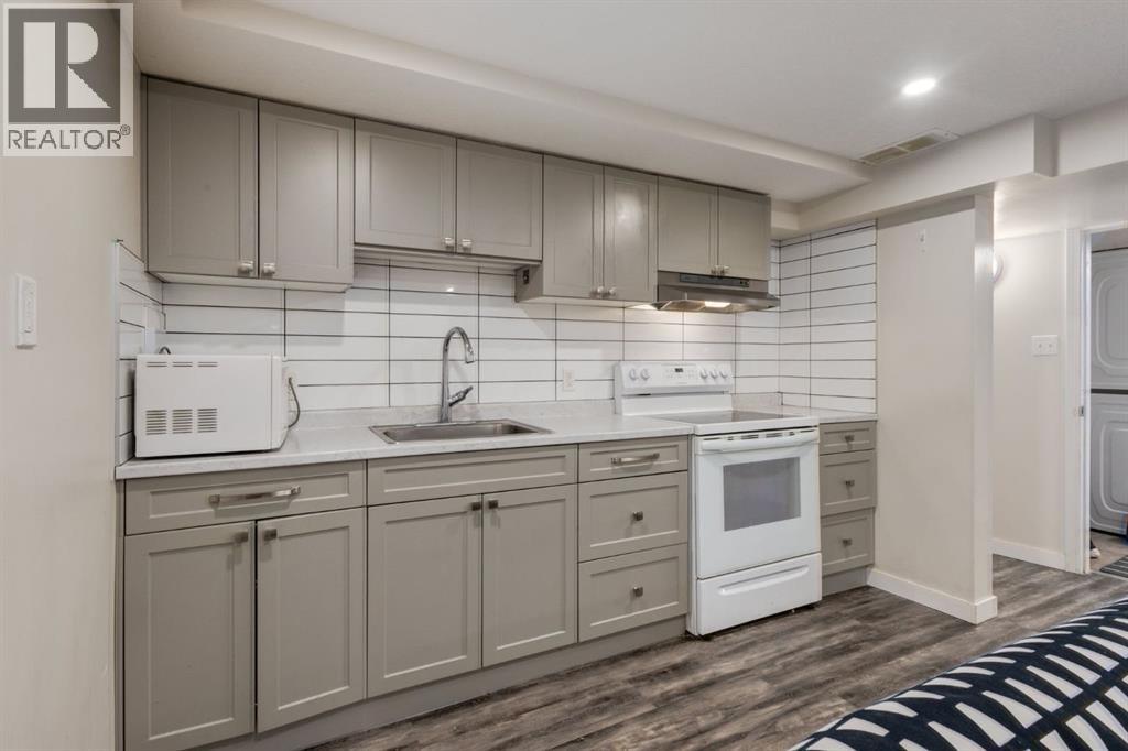 2024 43 Street SE, Calgary, Alberta  T2B 1H4 - Photo 13 - A2324699